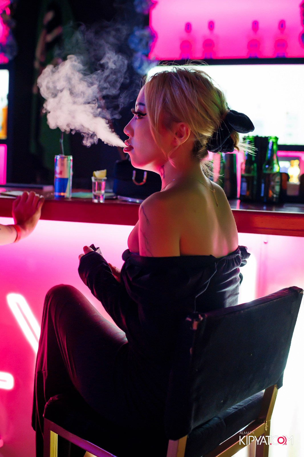 UYAT EMES BAR. КИПЯТКОМ АЛМАТЫ!