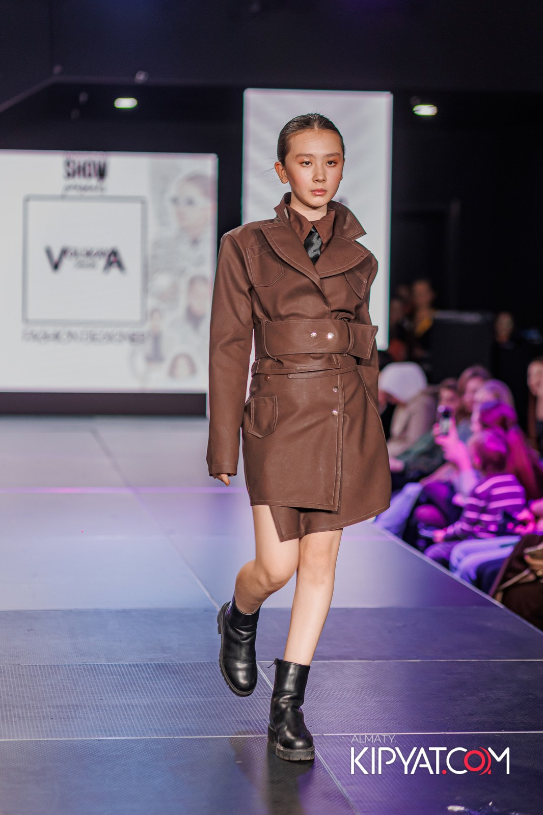 JUNIOR MODELS SHOW В РАМКАХ БЛАГОТВОРИТЕЛЬНОГО ПРОЕКТА МОДА ЗА СЧАСТЬЕ ДЕТЕЙ. КИПЯТКОМ АЛМАТЫ!