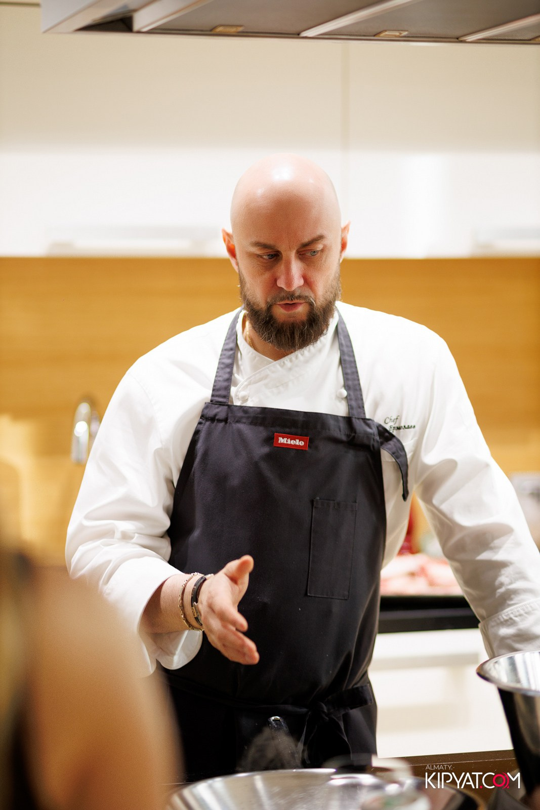 MIELE. КИПЯТКОМ АЛМАТЫ!