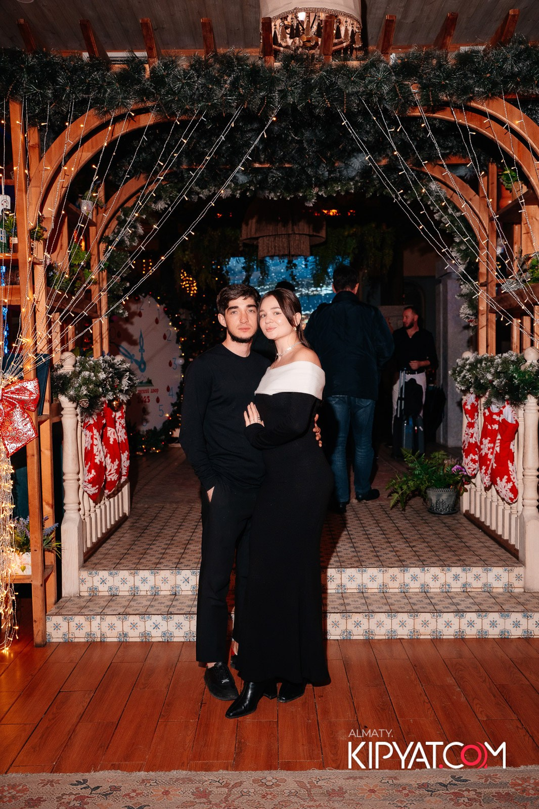 ГРУЗИНСКИЙ ДВОР НА КАБАНБАЙ БАТЫРА. КИПЯТКОМ АЛМАТЫ!