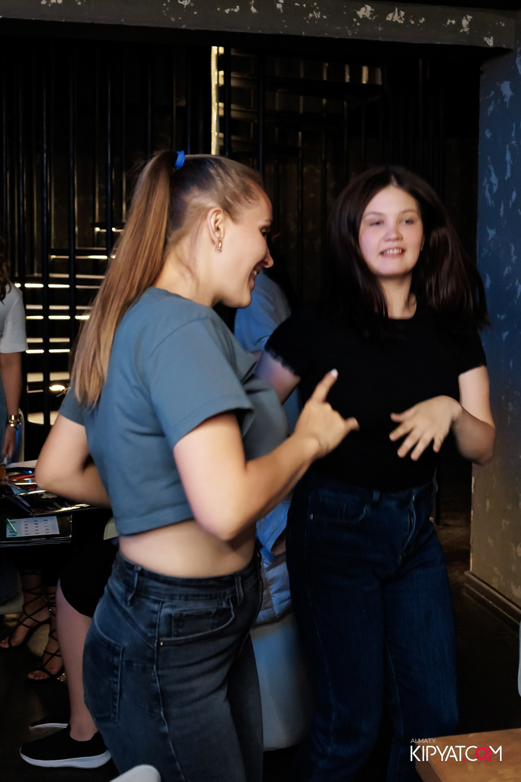 МУЗЫКАЛЬНОЕ ЛОТО В HIT RETRO. КИПЯТКОМ АЛМАТЫ!