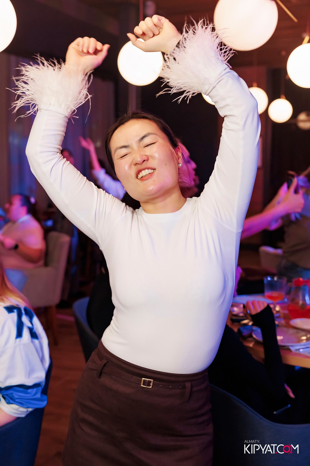 МУЗЫКАЛЬНОЕ ЛОТО В CAVIAR. КИПЯТКОМ АЛМАТЫ! Фотосъемка мероприятий в Алматы