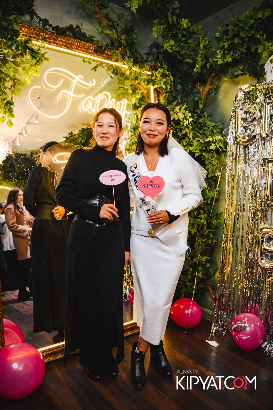 УХО И МЕДВЕДЬ НА САИНА. КИПЯТКОМ АЛМАТЫ! Фотосъемка мероприятий в Алматы