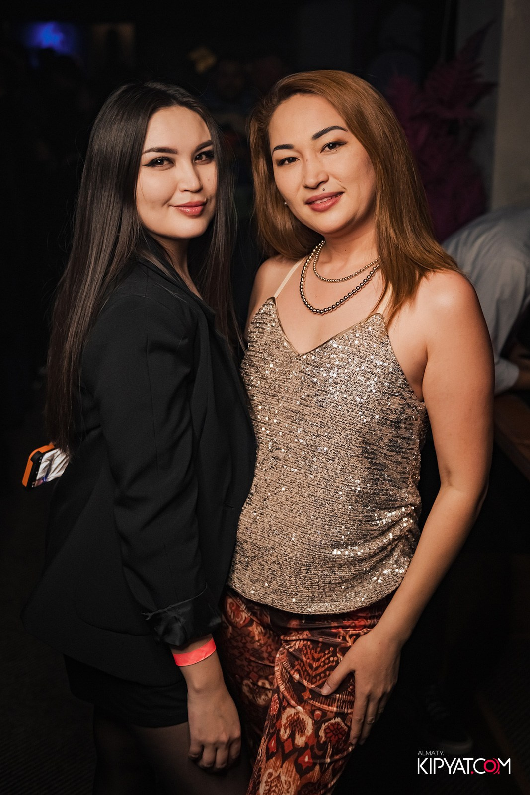 CLUB SHOW BY ИРИНА КАЙРАТОВНА В SANTA BARBARA CLUB. КИПЯТКОМ АЛМАТЫ!