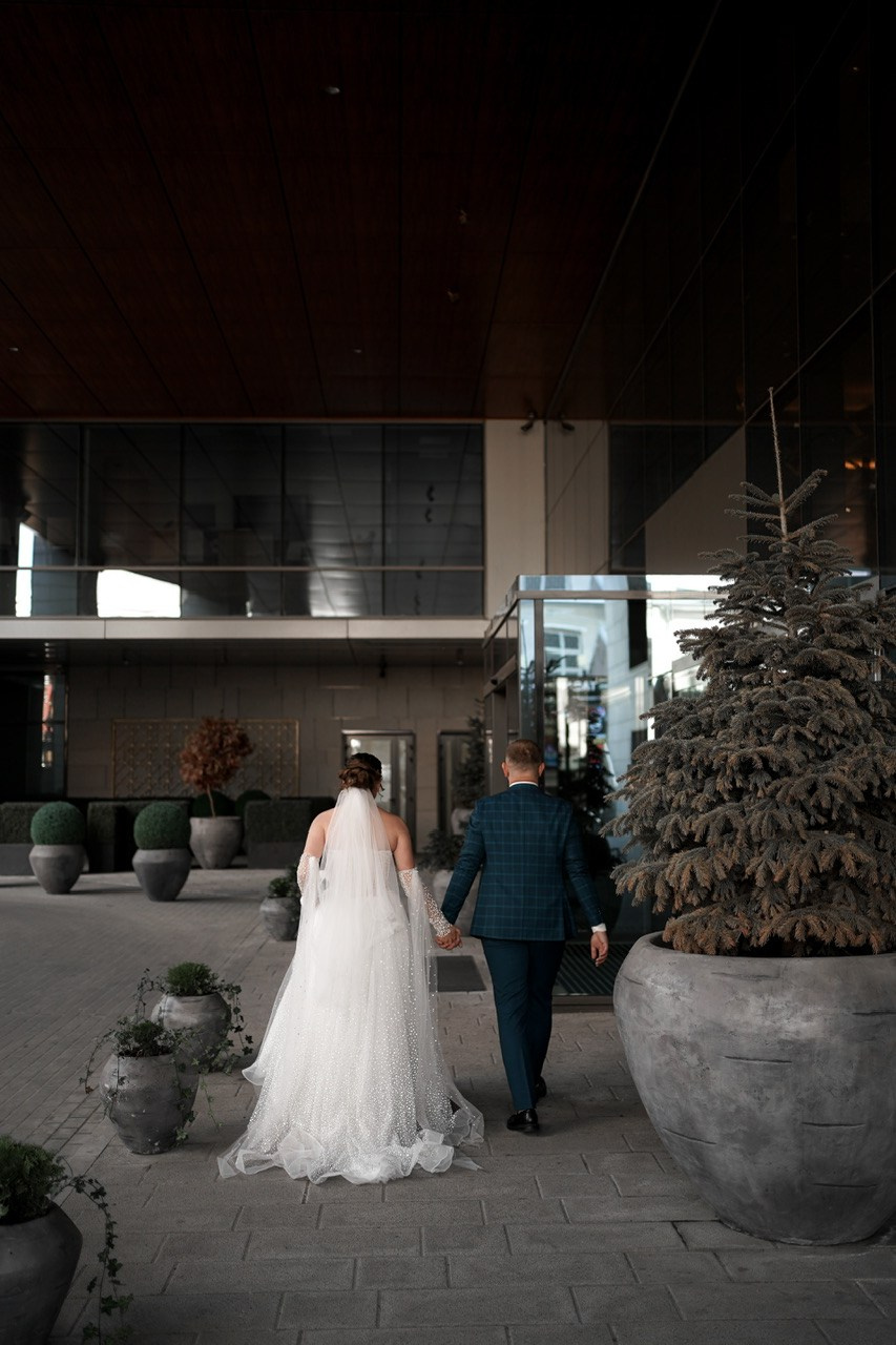 Свадебная фотосессия в отеле Хаятт. Фотограф Ростов-на-Дону Алёна Чёботова. Свадебный фотограф в Ростове-на-Дону. Таинство Крещения и Венчания, семейные фотосессии. Алёна Чёботова