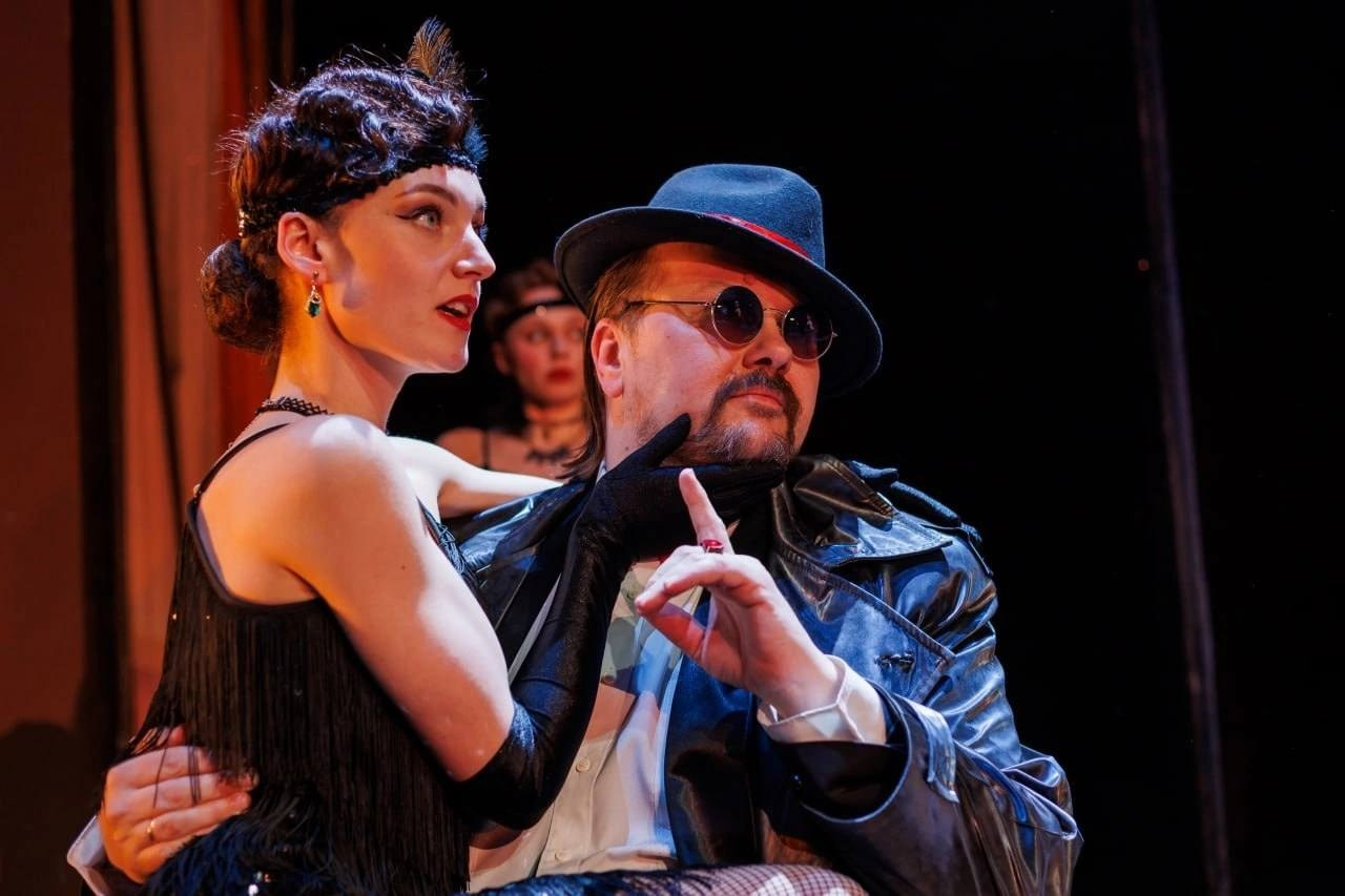 В ДЖАЗЕ ТОЛЬКО ДЕВУШКИ