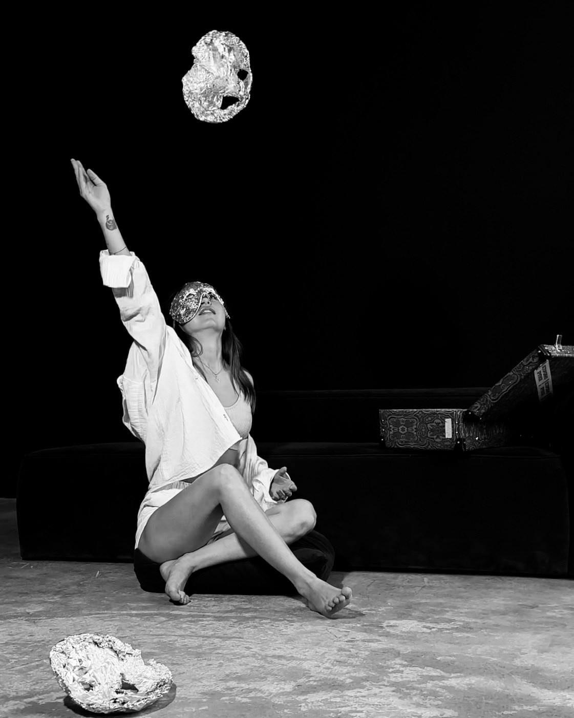 Authentic weight. Anna Sazhenkova photographer and visual artist from Russia