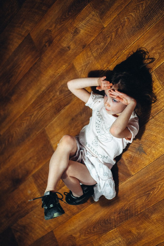 Дочка в студии. Фотограф Денис Денисов