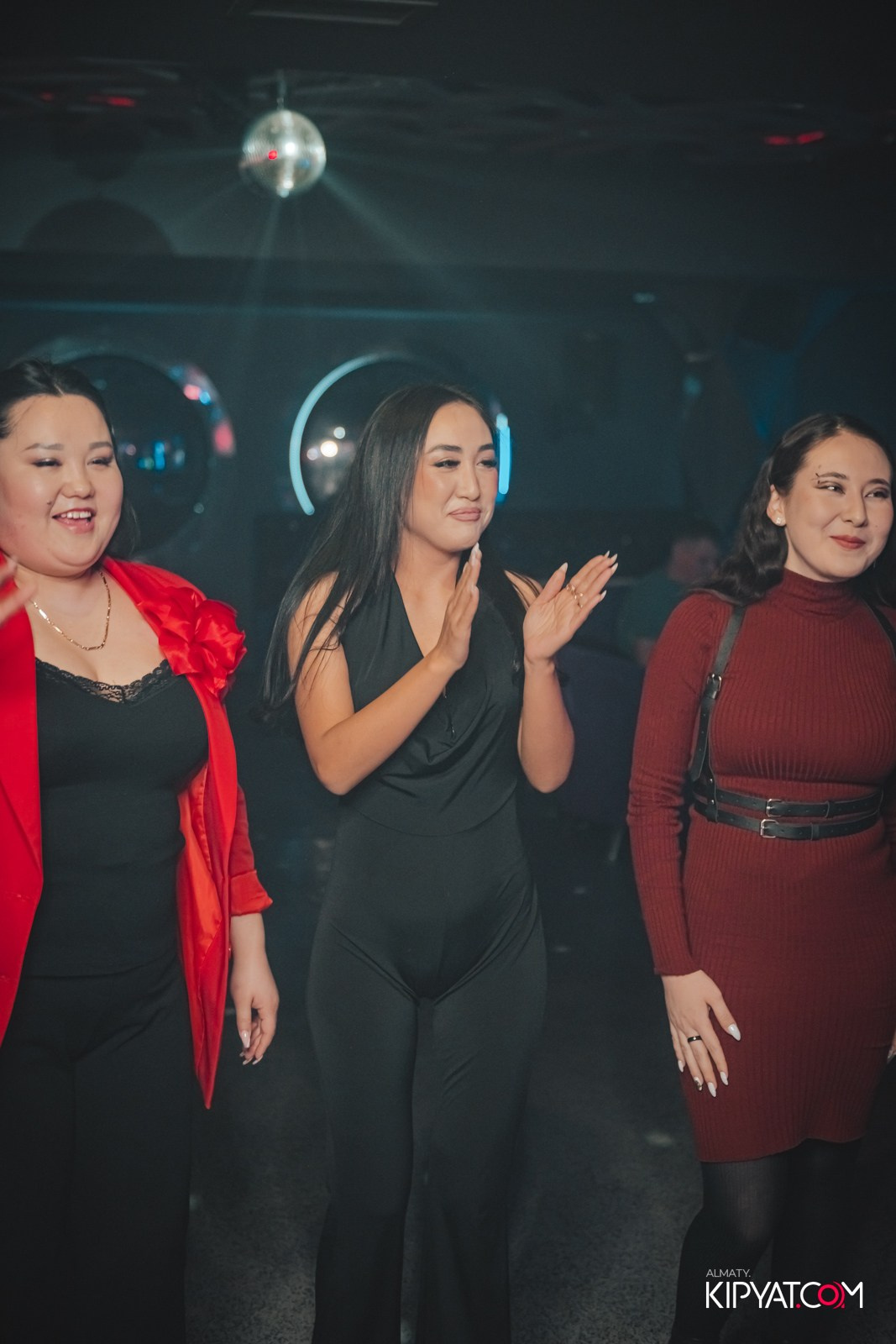 КАРАОКЕ МИКРОФОН. КИПЯТКОМ АЛМАТЫ!