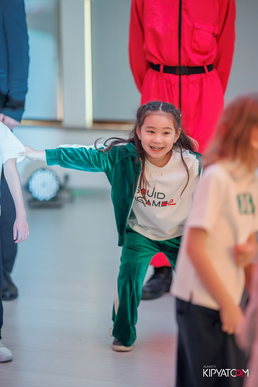 КВЕСТ-ШОУ ALAROVICH ИГРА В КАЛЬМАРА. КИПЯТКОМ АЛМАТЫ!