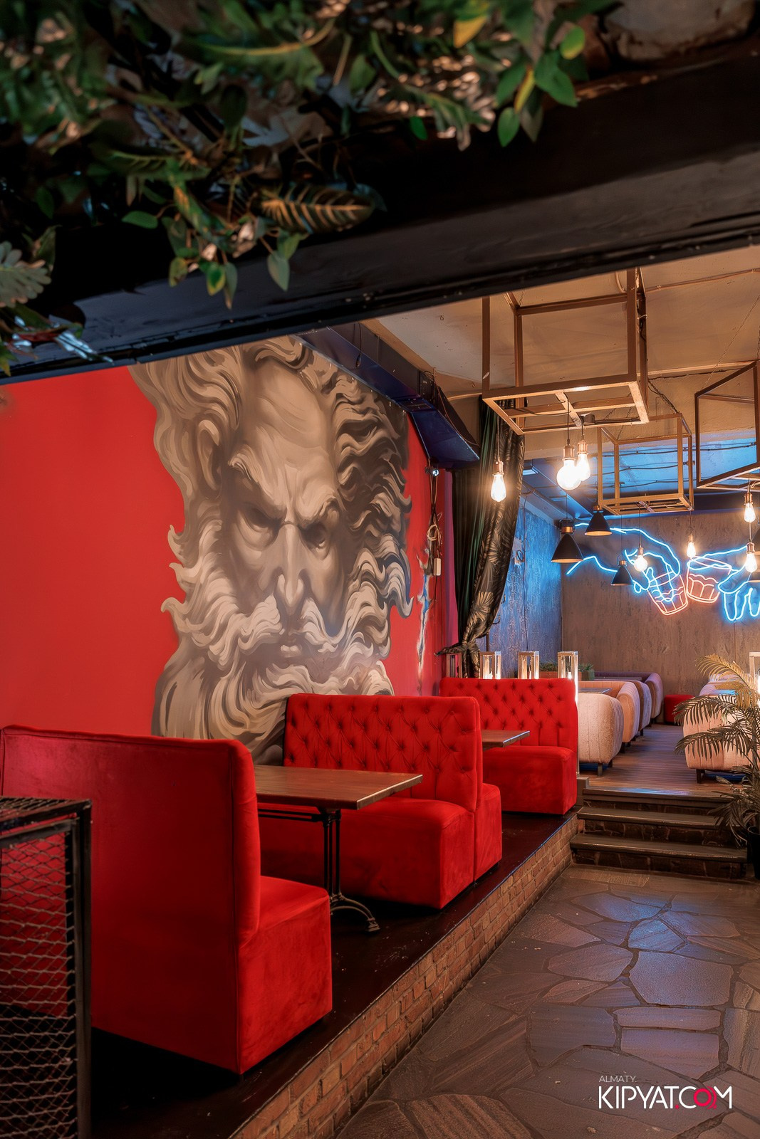 MYKONOS BAR. КИПЯТКОМ АЛМАТЫ!