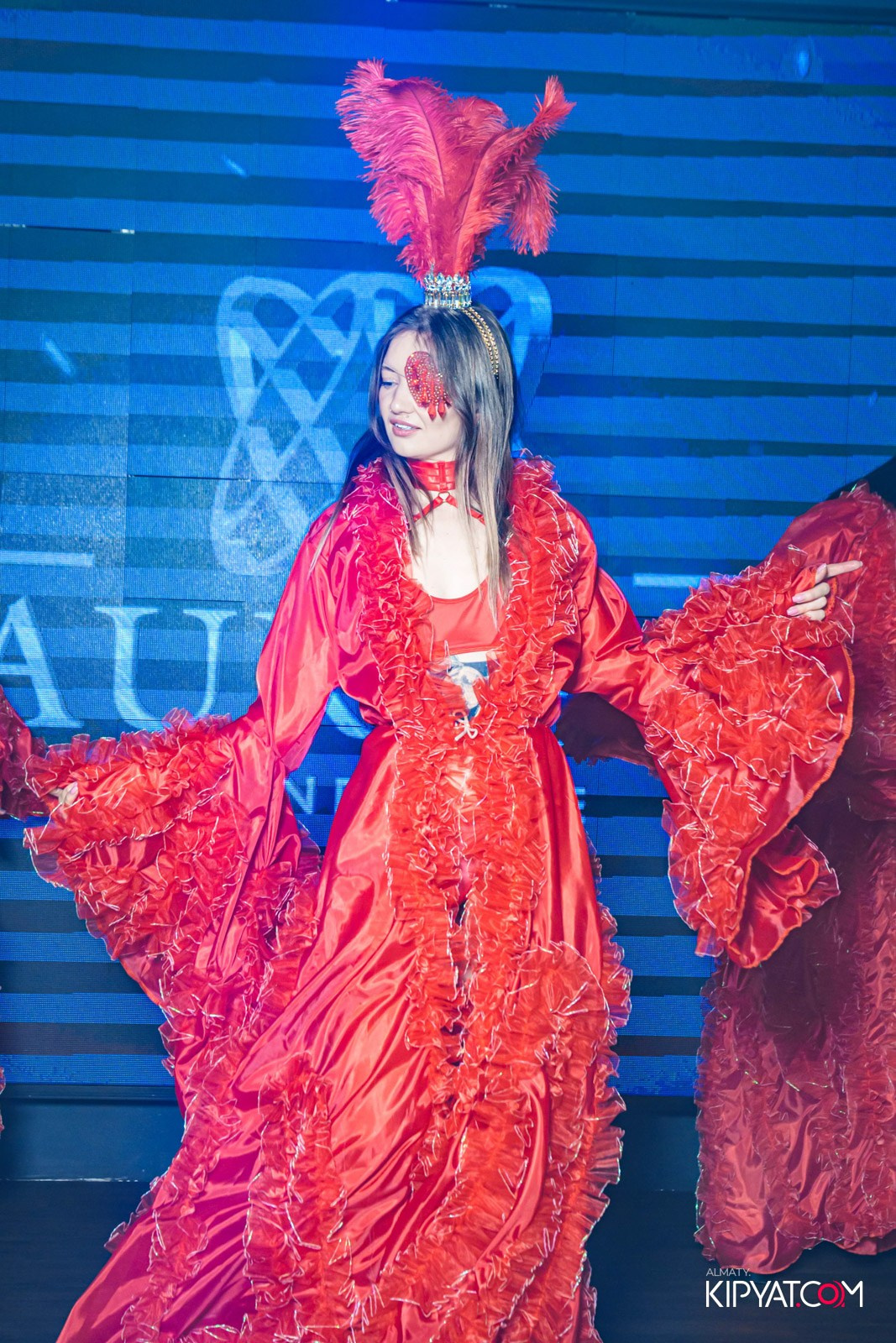 LAUREATE KARAOKE HALL. КИПЯТКОМ АЛМАТЫ!