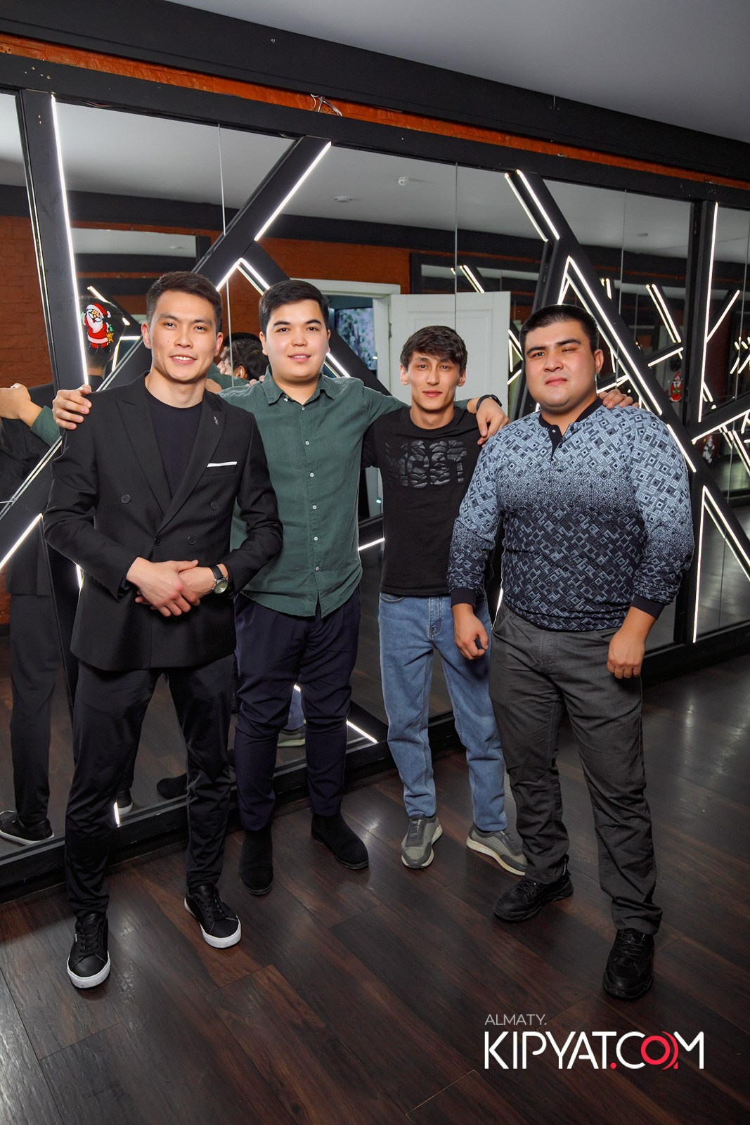 УХО И МЕДВЕДЬ НА САИНА. КИПЯТКОМ АЛМАТЫ!