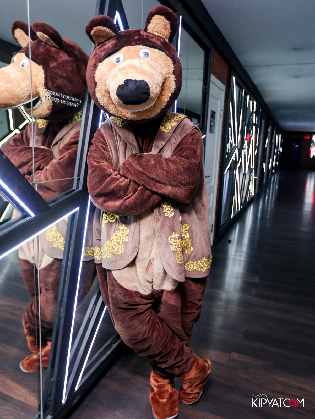 УХО И МЕДВЕДЬ НА САИНА. КИПЯТКОМ АЛМАТЫ! Фотосъемка мероприятий в Алматы