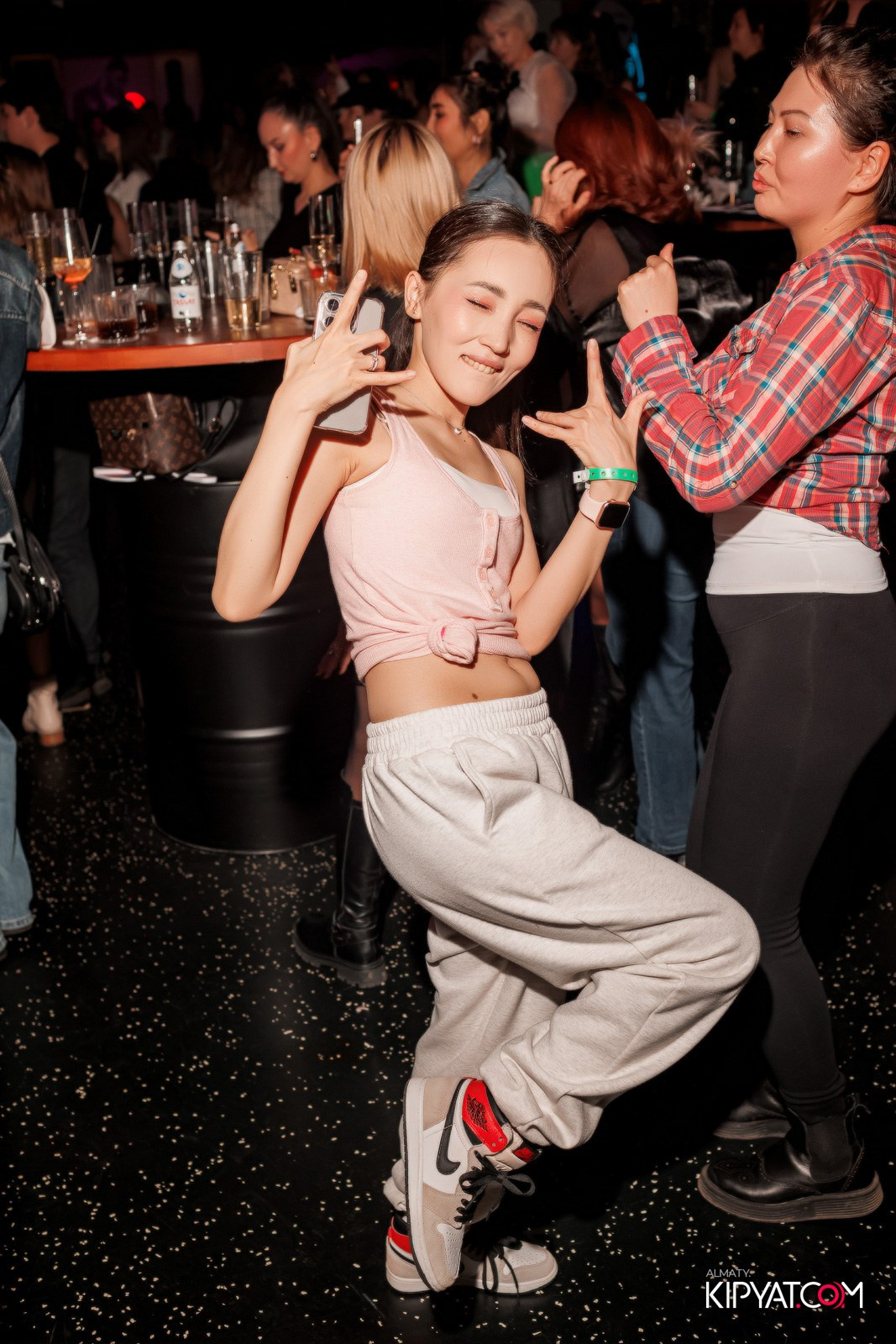 BEAUTY ЁЛКА SANTA BARBARA SPECIAL GUEST ГРУППА MILLENIUM 5 ТРИБЬЮТ ШОУ. КИПЯТКОМ АЛМАТЫ! Фотосъемка мероприятий в Алматы