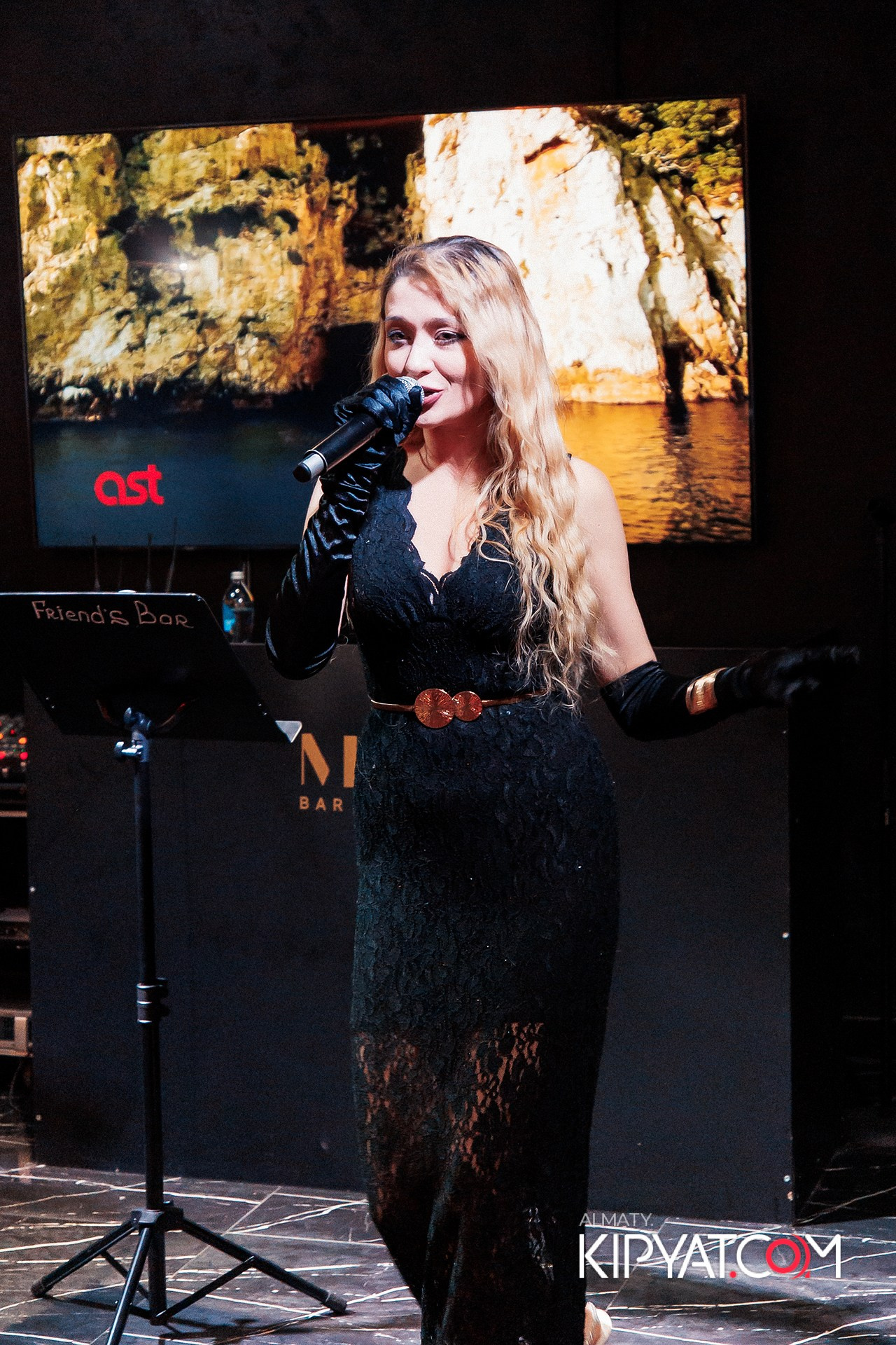 MOOD KARAOKE & TERRACE. КИПЯТКОМ АЛМАТЫ!