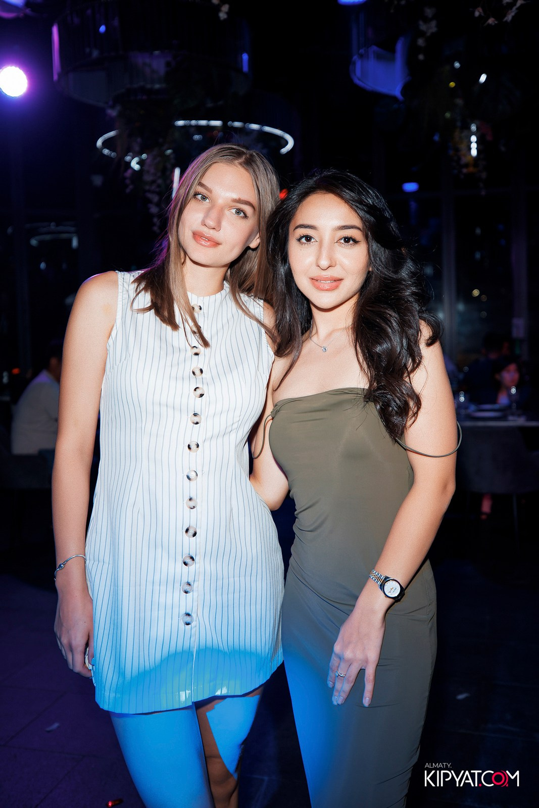 FRIENDS BAR & TERRACE. КИПЯТКОМ АЛМАТЫ!