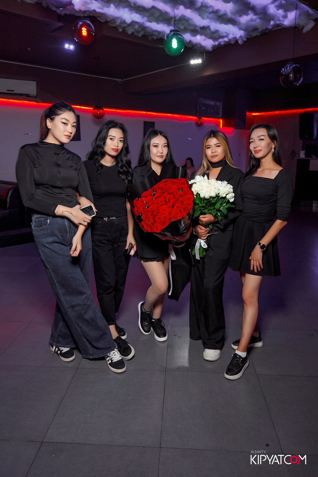 ОФИЦИАЛЬНОЕ ОТКРЫТИЕ SVOY BAR. КИПЯТКОМ АЛМАТЫ!