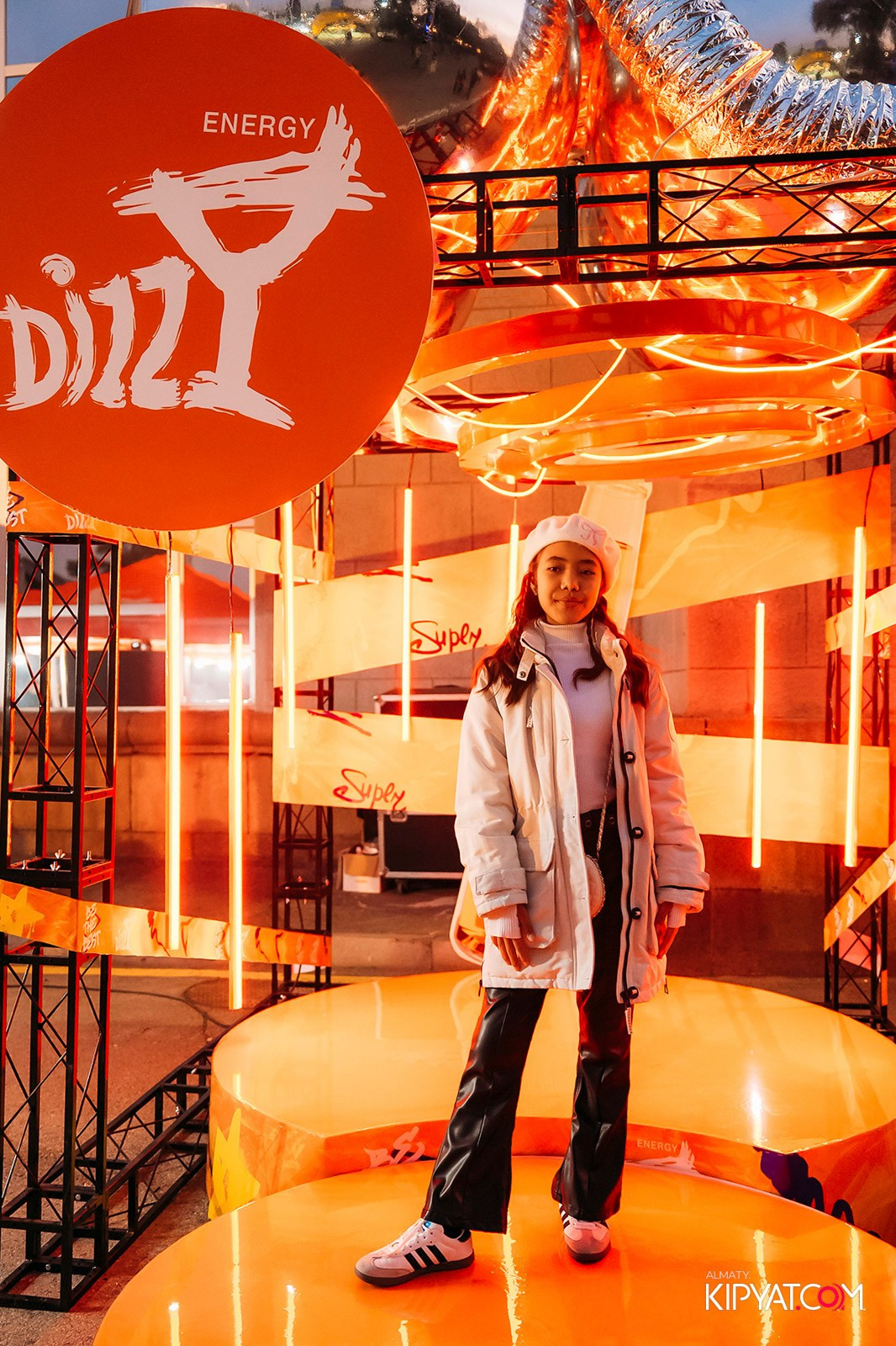 КОНЦЕРТ МИРАСА ЖУГУНУСОВА НА ЦЕНТРАЛЬНОМ СТАДИОНЕ. КИПЯТКОМ АЛМАТЫ!