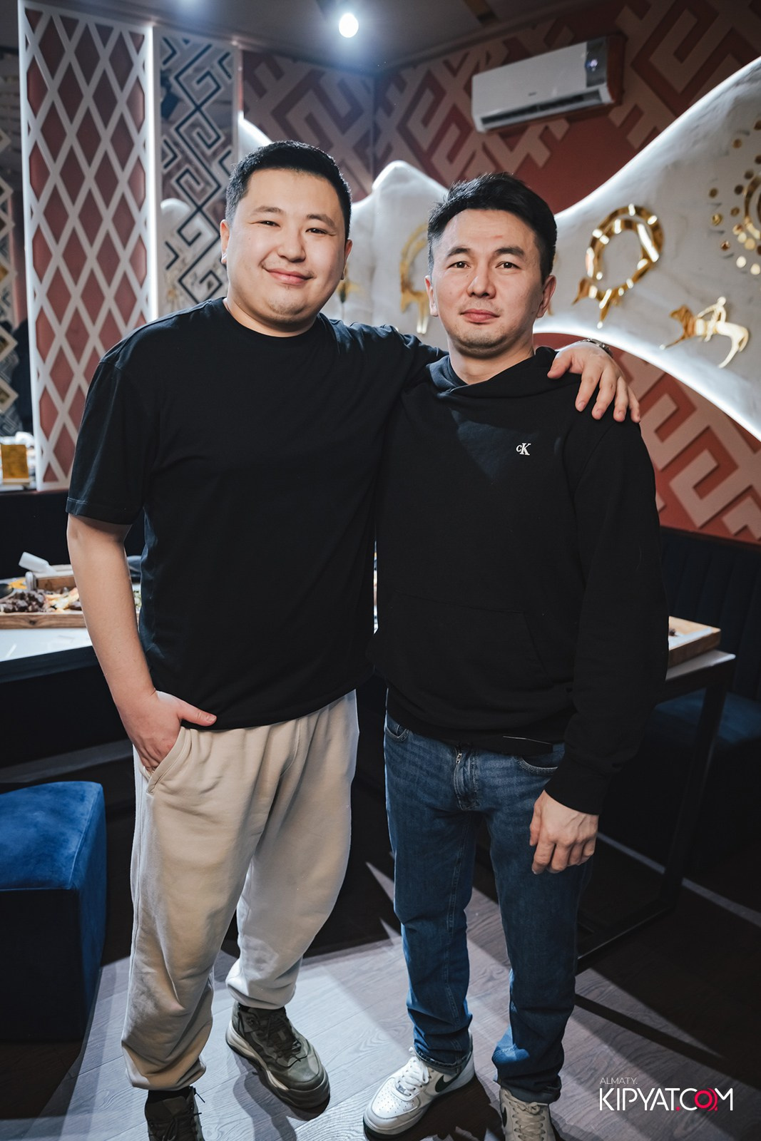 УХО И МЕДВЕДЬ НА ГАГАРИНА. КИПЯТКОМ АЛМАТЫ!