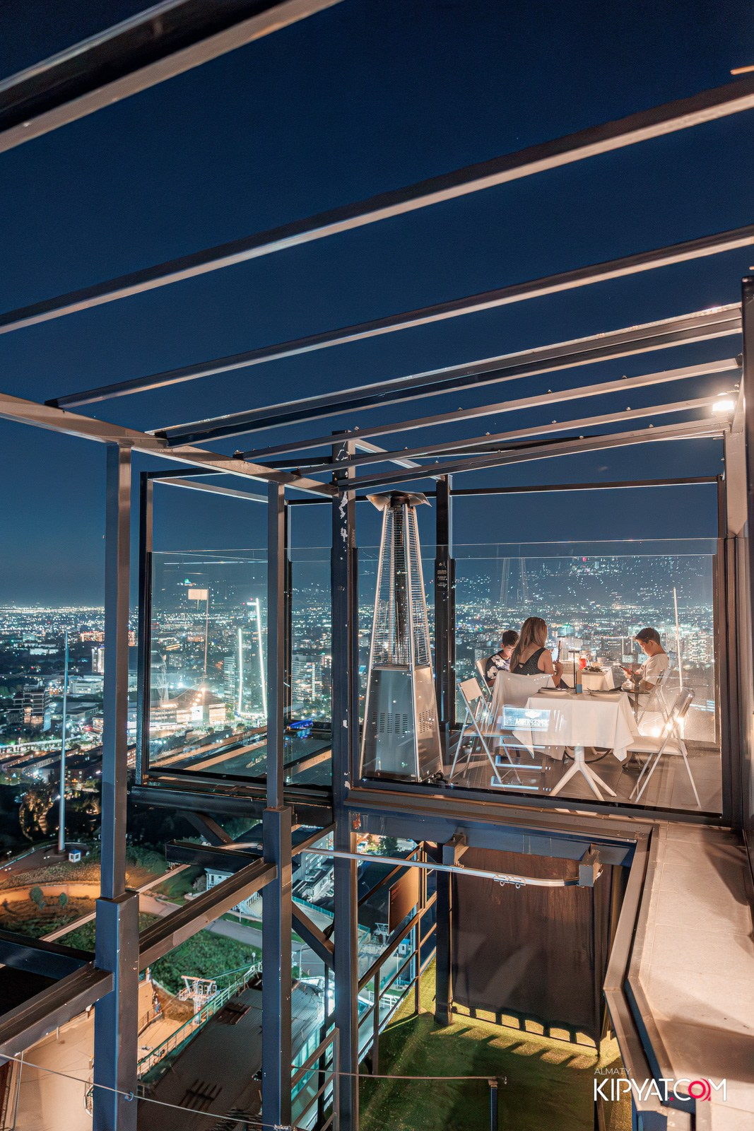 ВЫСТУПЛЕНИЕ DJ SUNQAR DJ BONI В SUNQAR BAR & RESTAURANT. КИПЯТКОМ АЛМАТЫ!