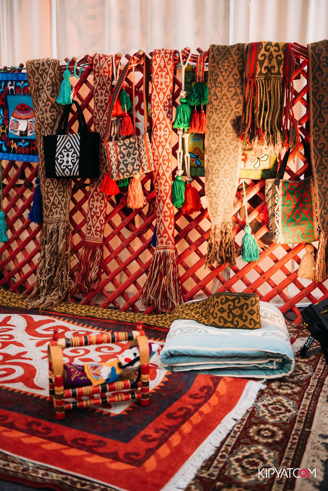 ETHNO POP-UP STORE NAURYZ B SADU ARENA. КИПЯТКОМ АЛМАТЫ!