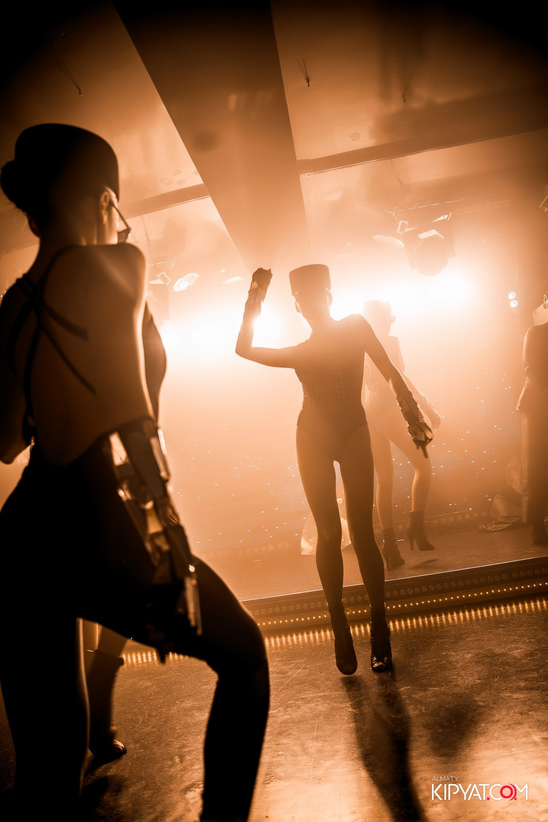 MARUV THE THEATER. КИПЯТКОМ АЛМАТЫ!