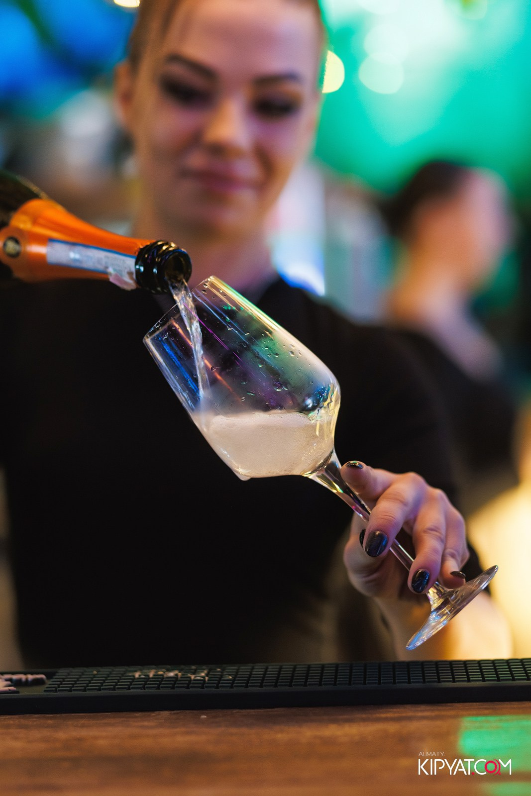 BLA BLA BAR. КИПЯТКОМ АЛМАТЫ!