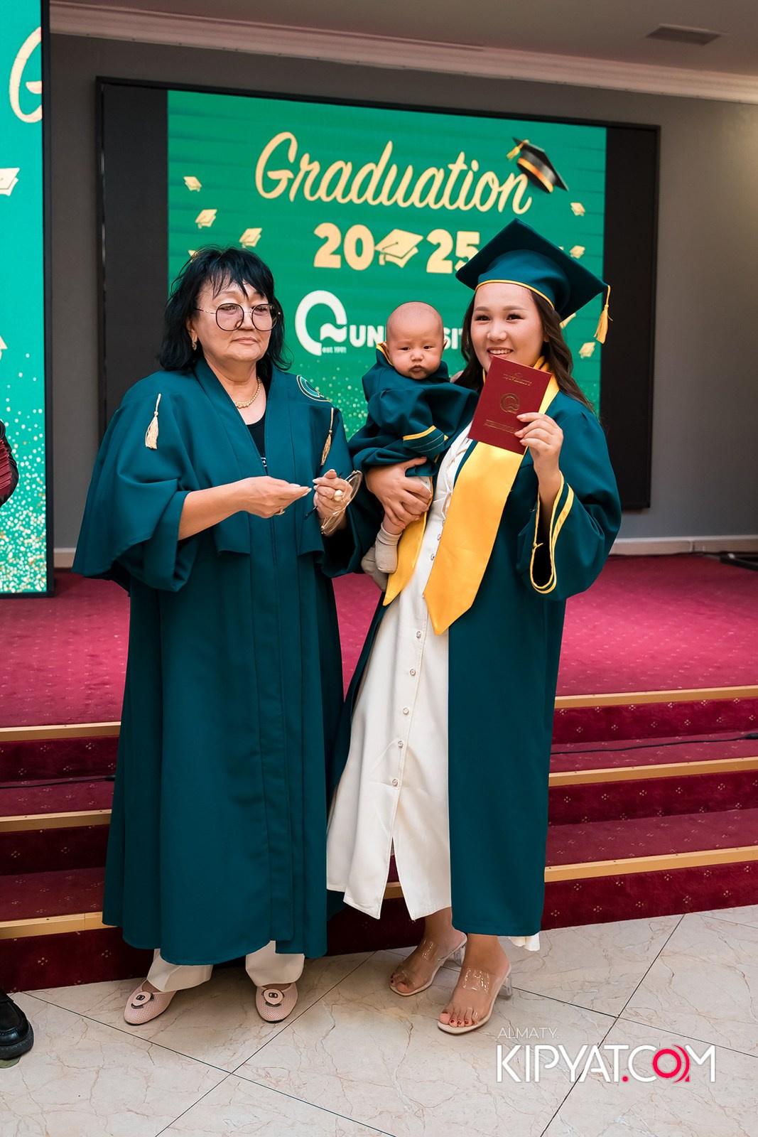 GRADUATION 2025 Q UNIVERSITY. КИПЯТКОМ АЛМАТЫ!