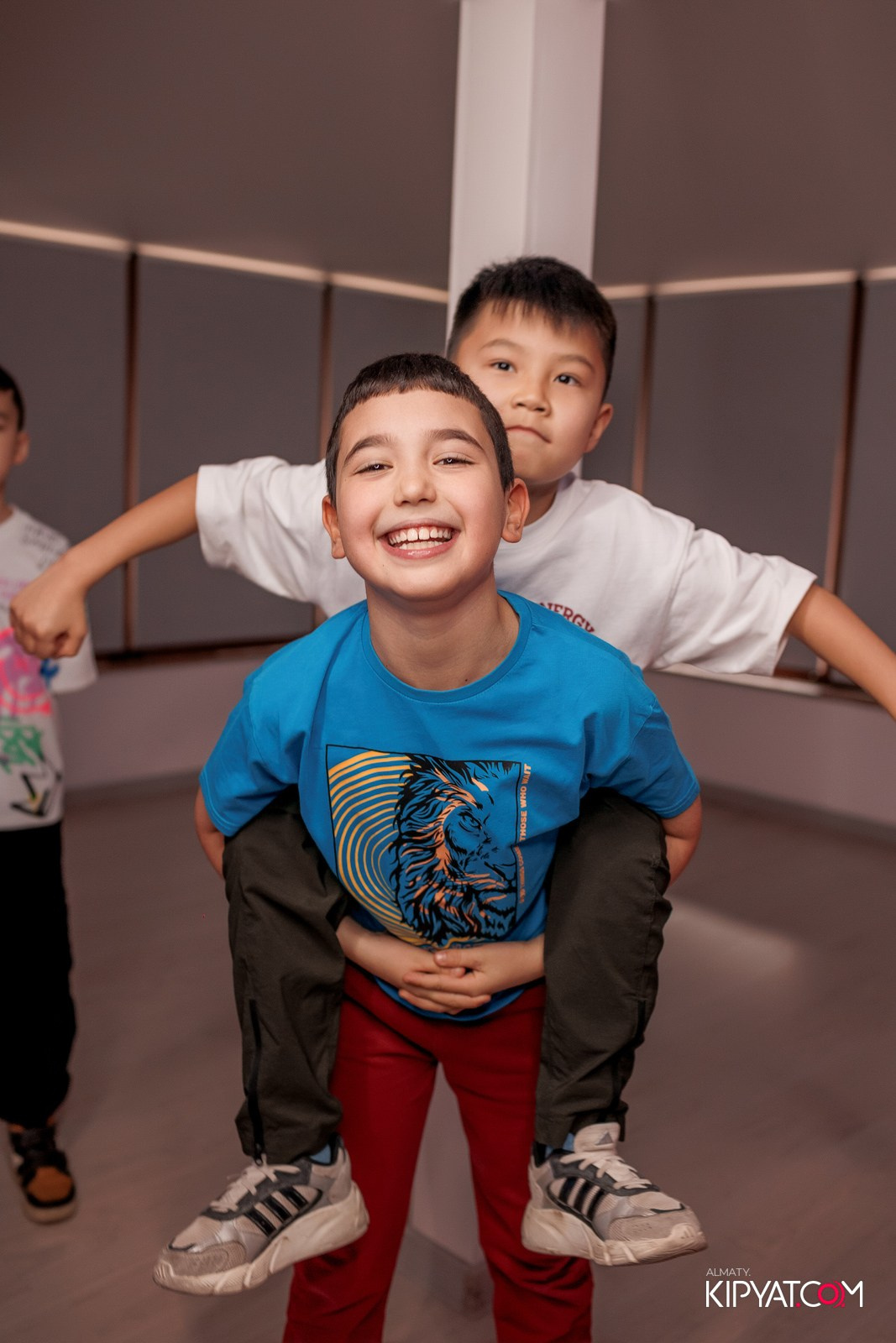 КВЕСТ-ШОУ ALAROVICH ИГРА В КАЛЬМАРА. КИПЯТКОМ АЛМАТЫ!