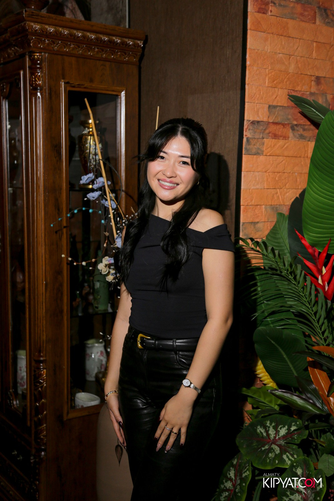 РЕСТОРАН ВЕСЕЛИДЗЕ НА ШЕВЧЕНКО. КИПЯТКОМ АЛМАТЫ!