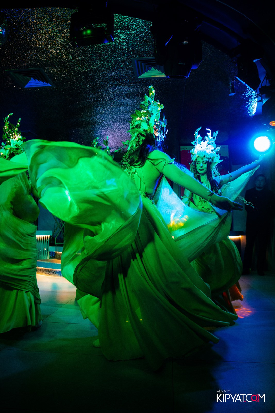 FORT FERNYI. КИПЯТКОМ АЛМАТЫ!