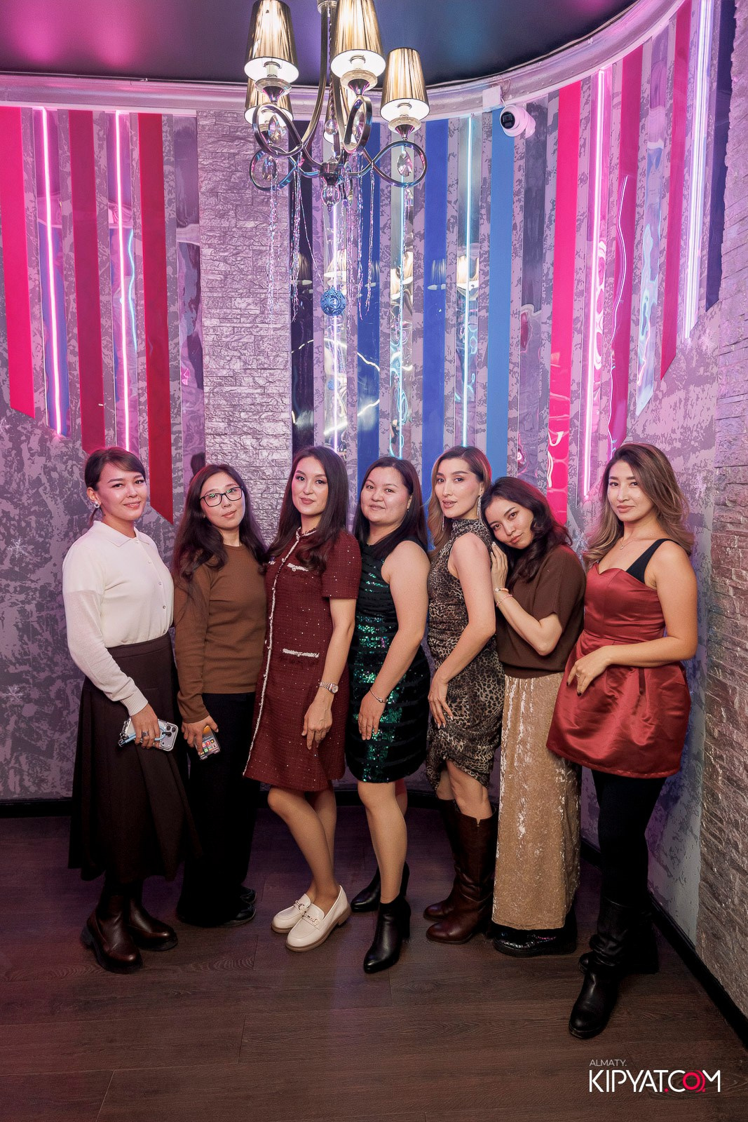 УХО И МЕДВЕДЬ НА ГАГАРИНА. КИПЯТКОМ АЛМАТЫ! Фотосъемка мероприятий в Алматы