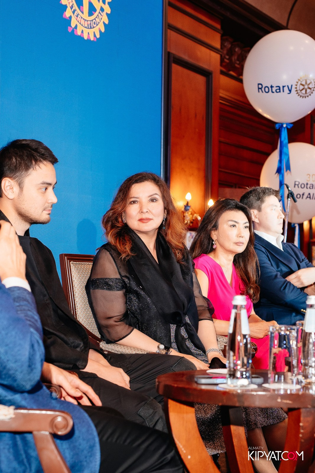 БЛАГОТВОРИТЕЛЬНЫЙ УЖИН В ЧЕСТЬ 30-ЛЕТИЯ ROTARY CLUB OF ALMATY. КИПЯТКОМ АЛМАТЫ!