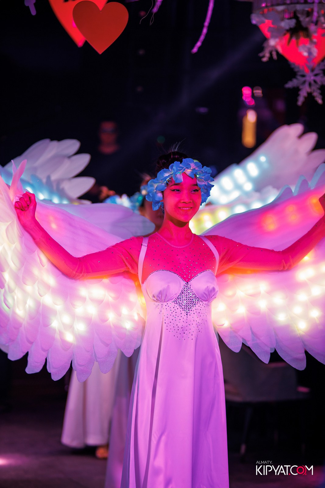 FRIENDS BAR & TERRACE. КИПЯТКОМ АЛМАТЫ!