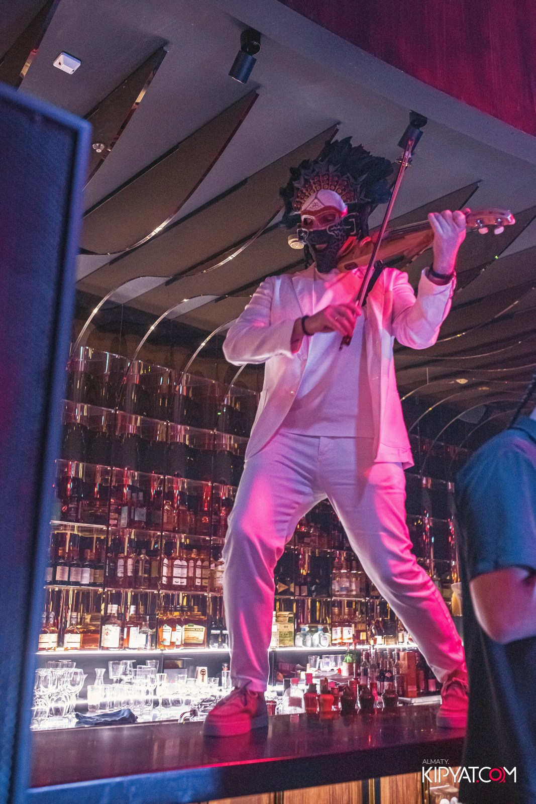 MOOD KARAOKE & TERRACE. КИПЯТКОМ АЛМАТЫ!