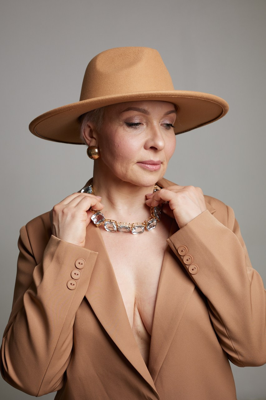 SHALOSTI. Фотомодель