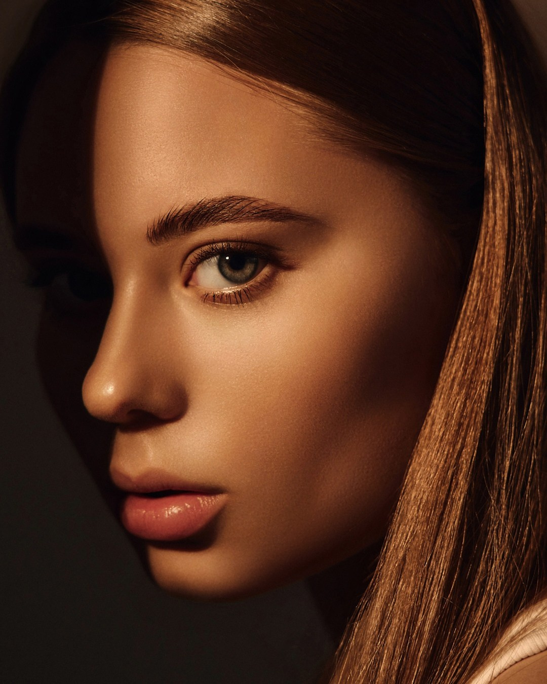 BROWS. Рекламный, Fashion и имиджевый фотограф Михаил Чащин