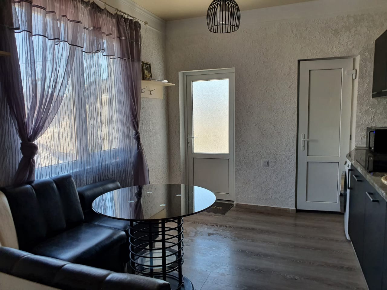 Ул. Матвеева 14. Отдых в Евпатории без забот — аренда жилья, трансфер, размещение под ключ