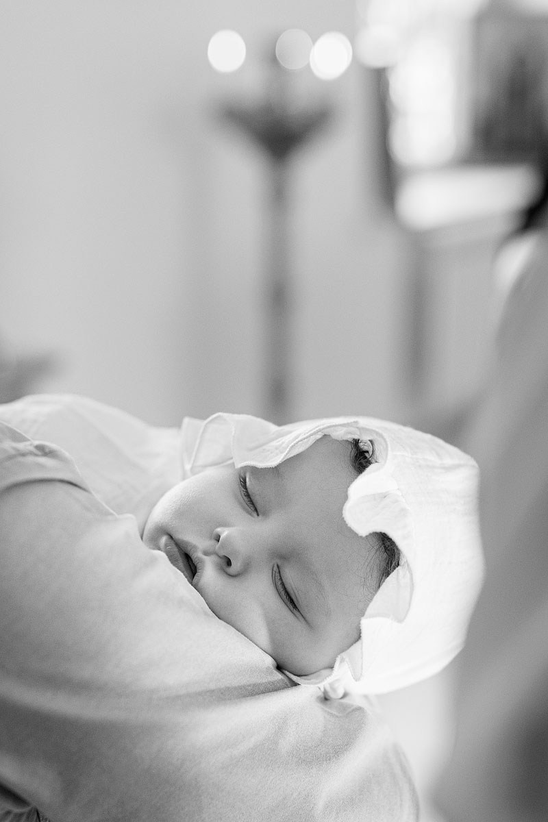 — Таинство Крещения (Чёрно-белый). Детский и семейный фотограф Домодедово