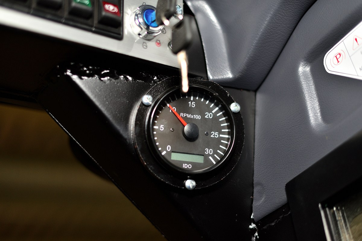 Центр технического обслуживания. Фотограф Сергей Сергеев