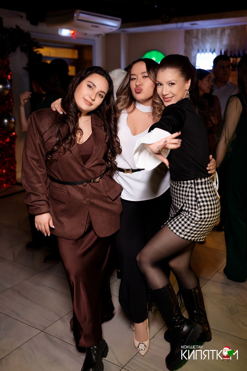 ШАШЛЫЧНЫЙ ДВОР. КИПЯТКОМ КОКШЕТАУ