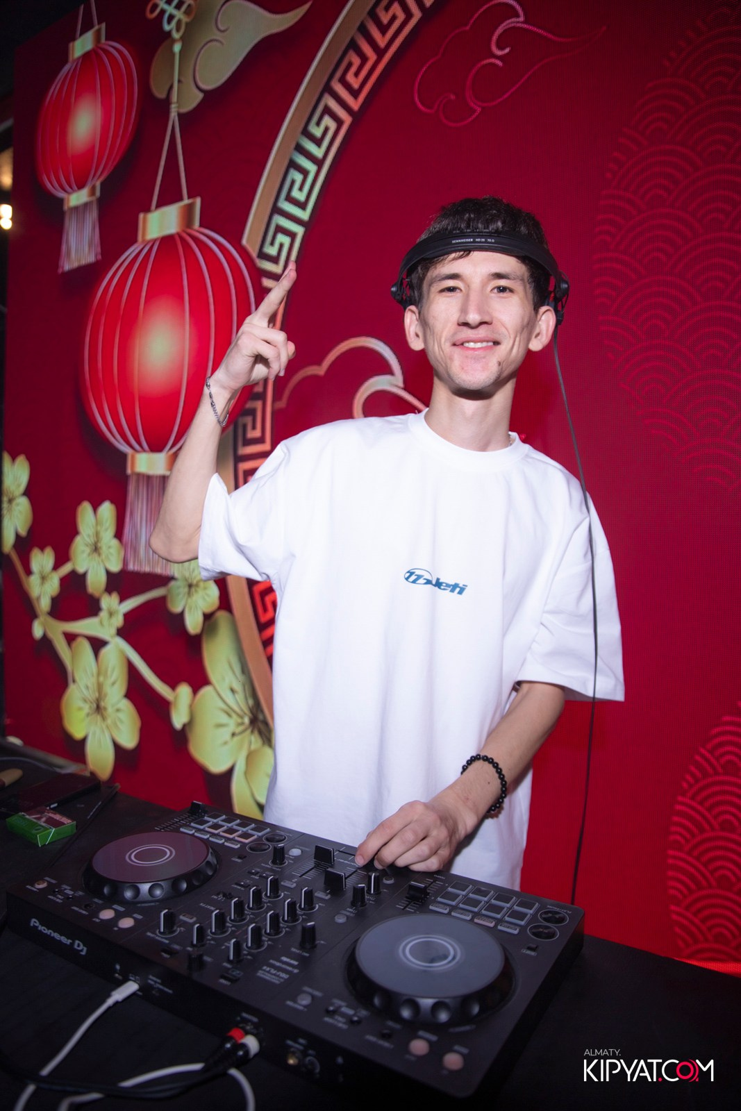 LADIES NIGHT — SHANGHAI 88 BAR. КИПЯТКОМ АЛМАТЫ! Фотосъемка мероприятий в Алматы