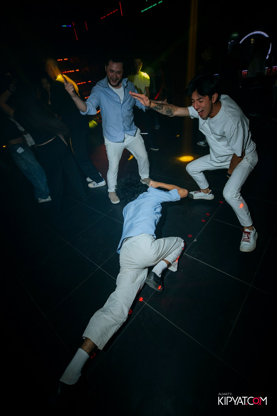SHANGHAI 88 BAR. КИПЯТКОМ АЛМАТЫ! Фотосъемка мероприятий в Алматы