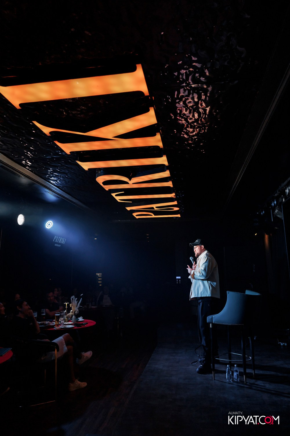 STAND UP КОНЦЕРТ АЛЕКСАНДРА МЕРКУЛЬ. КИПЯТКОМ АЛМАТЫ! Фотосъемка мероприятий в Алматы