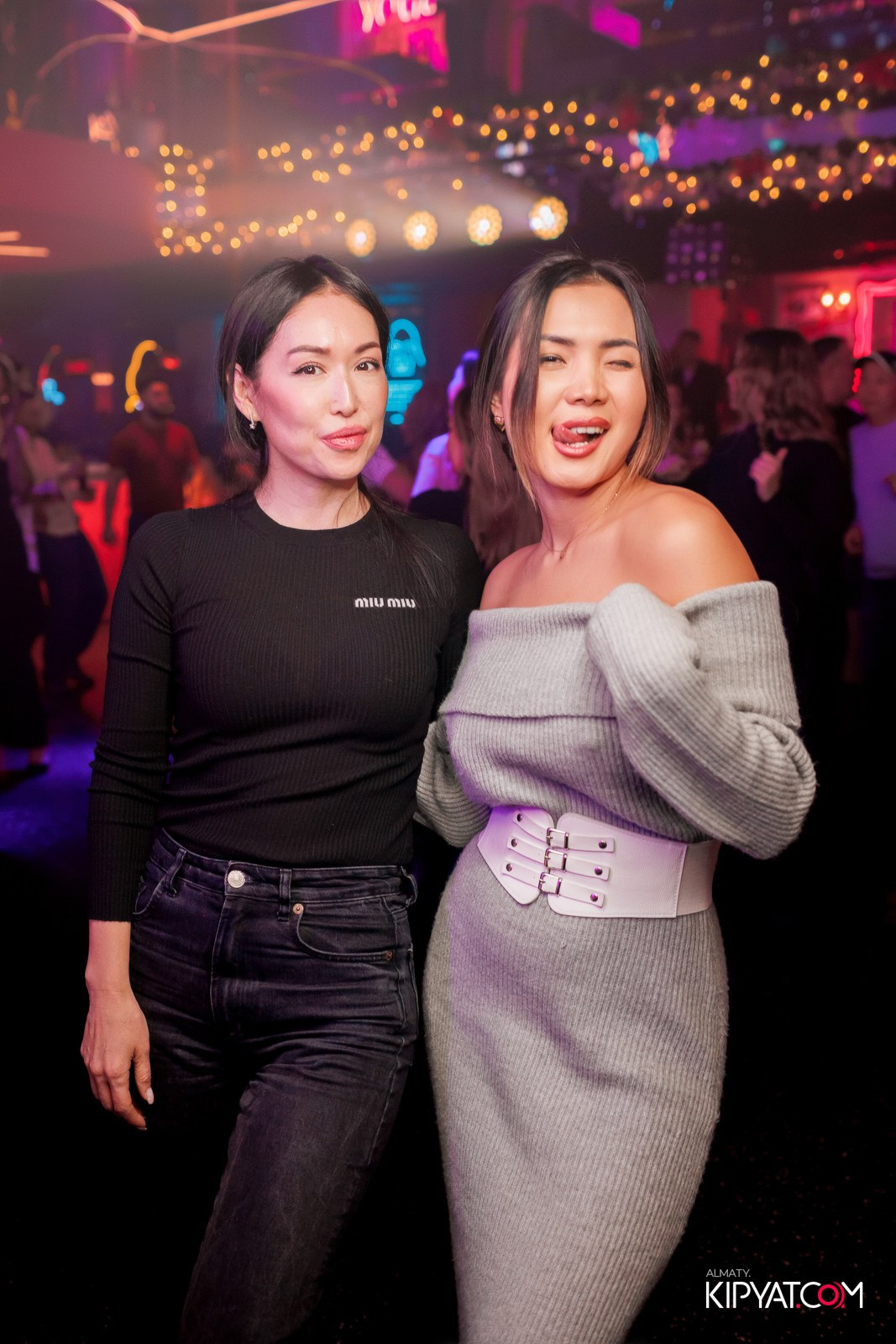 FITNESS ЁЛКА в ночном клубе SANTA BARBARA. КИПЯТКОМ АЛМАТЫ!