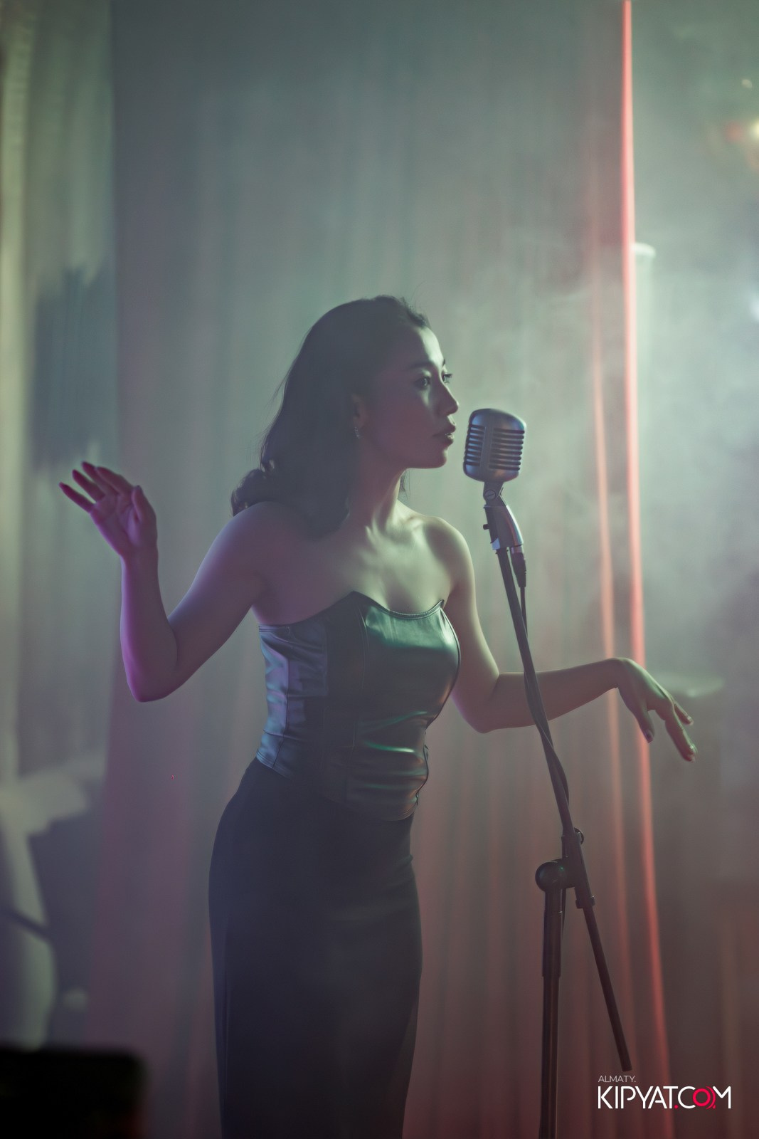 LAUREATE GRAND CAFÉ. КИПЯТКОМ АЛМАТЫ!