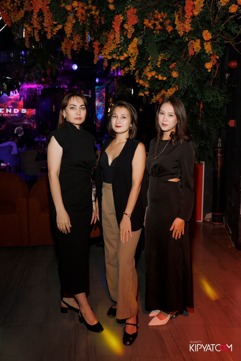 FRIENDS BAR & TERRACE. КИПЯТКОМ АЛМАТЫ! Фотосъемка мероприятий в Алматы