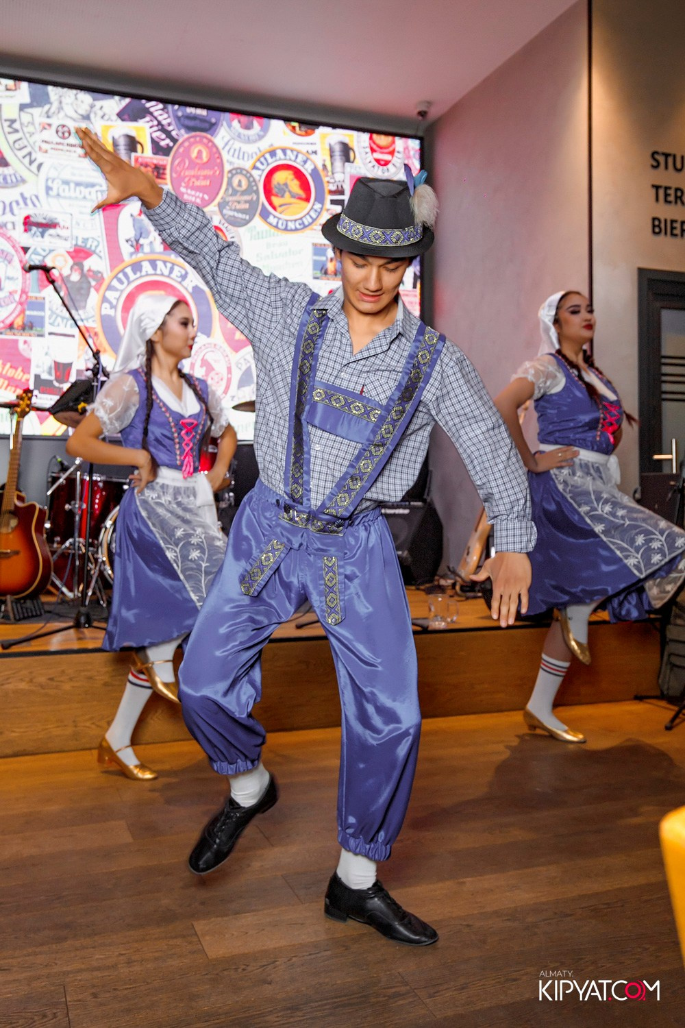 OKTOBERFEST В PAULANER. КИПЯТКОМ АЛМАТЫ! Фотосъемка мероприятий в Алматы
