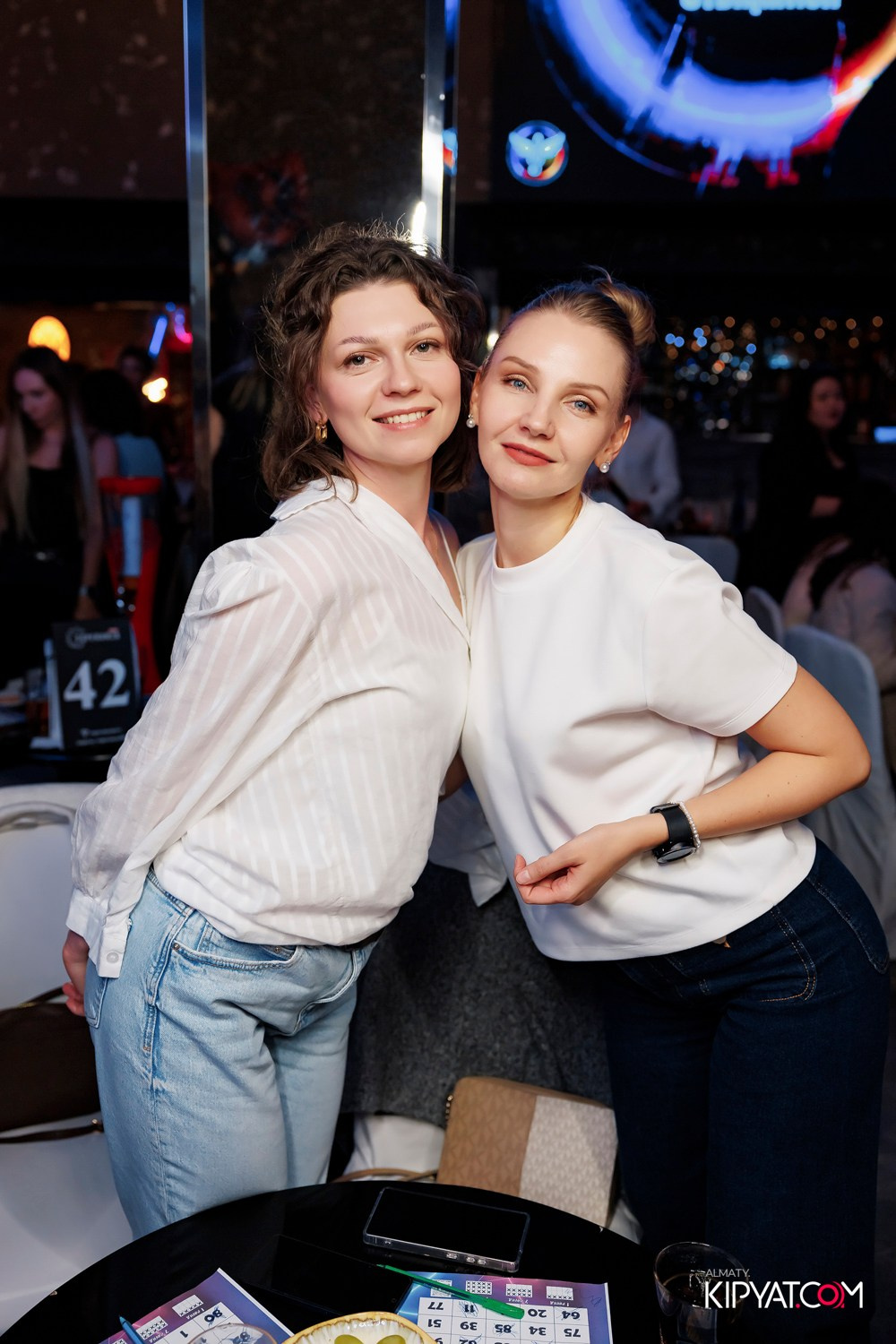 МУЗЫКАЛЬНОЕ ЛОТО В HIT RETRO. КИПЯТКОМ АЛМАТЫ! Фотосъемка мероприятий в Алматы